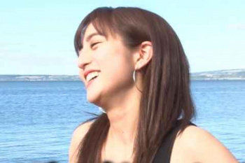 堀田茜 エロ画像　おっぱいの谷間！！タンクトップ姿がセクシーすぎるｗｗｗｗｗｗの画像