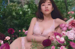 田中みな実、セクシーな下着おっぱい！巨乳の谷間がエロすぎるｗｗｗｗ【動画あり】の画像