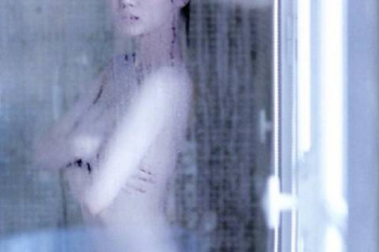 山下美月、お尻丸出し全裸ヌード！手ブラおっぱいがエチエチすぎるｗｗｗｗｗｗの画像