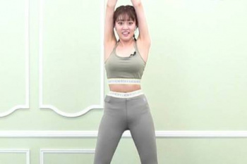 王林、股間もっこり！！エッチな腰振りエクササイズｗｗｗｗｗｗ【GIF動画あり】の画像