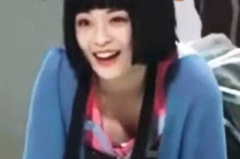 広瀬すず、おっぱいモロ見え！巨乳の谷間がエロすぎるｗｗｗｗｗｗｗ【動画あり】の画像