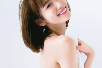 飯豊まりえ、巨乳おっぱい！上半身裸のトップレス下着姿がエロすぎるｗｗｗｗｗｗの画像