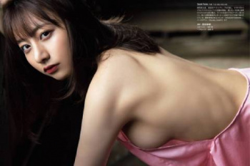 鈴木優香、ノーブラおっぱい解禁！横乳モロ出しがエロすぎるｗｗｗｗｗｗｗの画像
