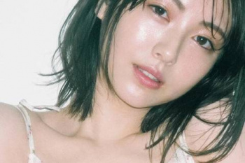 浜辺美波、最新おっぱい！色っぽい表情がセクシーすぎるｗｗｗｗｗｗｗｗｗの画像