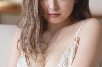 ゆうちゃみ、ビキニおっぱい＆お尻丸出しがエロくてたまらんｗｗｗｗｗｗｗｗｗの画像
