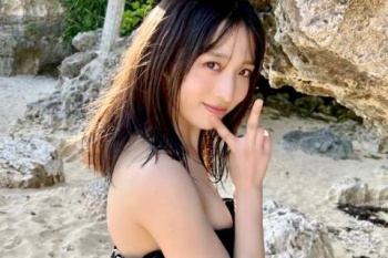 AKB48小栗有以、水着おっぱい！乳輪が見えてないかコレｗｗｗｗｗｗｗｗｗの画像