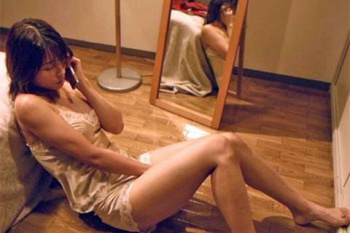 水野美紀、おっぱい出して股間まさぐるオナニーシーンがエロすぎるｗｗｗｗｗｗｗの画像