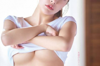 板野友美、乳首ギリギリ！下乳おっぱいがエロくてたまらんｗｗｗｗｗｗｗｗｗの画像