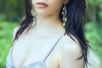 桜井日奈子、おっぱいの谷間！たっぷりお乳がエロくてたまらんｗｗｗｗｗｗｗｗｗの画像