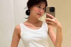 郡司恭子アナ、タンクトップおっぱい！お胸の膨らみがエロくてたまらんｗｗｗｗｗの画像