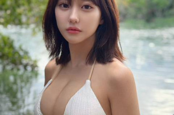 田中美久、爆乳おっぱい！お乳がデカすぎてビキニからはみ出そうｗｗｗｗｗｗｗの画像
