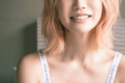 倖田來未、おっぱいの谷間!エロすぎる下着姿で悩殺wwwwwwwwwの画像