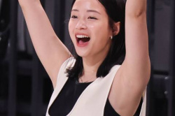 広瀬すず、腋全開大サービス!エロくてたまらんwwwwwwwの画像