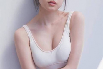 今田美桜、おっぱいの谷間！たわわに実った乳房がエロくてたまらんｗｗｗｗｗｗｗの画像