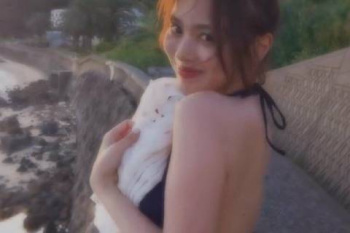 内田理央、セクシーな水着おっぱいとお尻がエロくてたまらんｗｗｗｗｗｗｗｗの画像