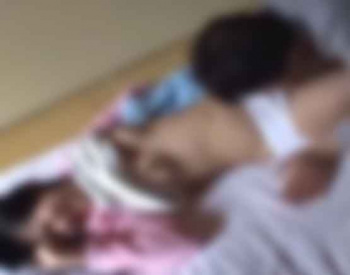 号泣する姪っ子JSのオシッコ臭い綿パンティを嗅ぎまくる児ポ動画が羨ましすぎwwwの画像