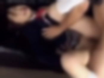 【無修正】めちゃくちゃキツそうなJKアナルに中出しファック!の画像