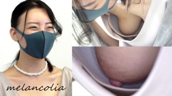 【eros1492乳首チラ盗撮】結婚式の受付で胸元から美味しそうな大きめ乳首を撮られるお姉さん②の画像