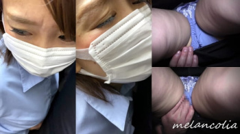 【eros1555電車チカン盗撮】パープルPの上から触られただけでパンツを濡らし少し手マンされただけでイキ顔を盗撮されてしまう感度の良いOLさんの画像