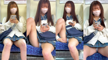 【eros1927対面パンチラ】足を広げたりして白Pと美味しそうな太ももを晒してしまうかなりカワイイJKを対面から堪能する動画の画像