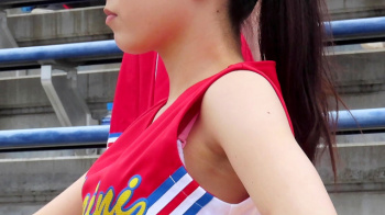 【eros2706チア】美少女JKチアのブラチラとツルンツルンのワキを高画質で堪能する動画の画像