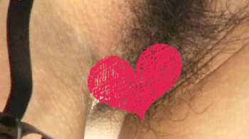 【eros2739着替え盗撮】更衣室で着替えているところを下からのアングルで美味しそうなおマ●コを撮られちゃうランジェリーモデル⑭【無】の画像