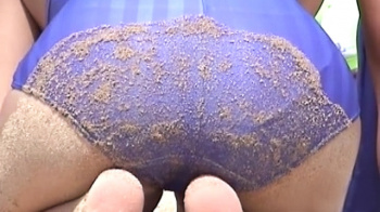 【eros2791水着盗撮】 ロリっ娘達の美味しそうなプリケツとモリマン具合をスク水でじっくりと堪能する動画②の画像