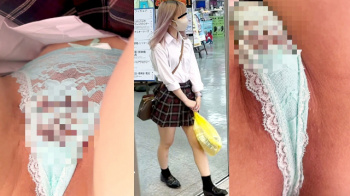【upskirt2985逆さ撮りJK】フロントスケスケで割れ目の見えるミントグリーンPを撮られ、食い込み直しでおマ●コ丸見えになる美人JKの画像