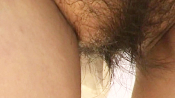 【eros2855着替え盗撮】更衣室で着替えているところを下からのアングルで美味しそうなおマ●コを撮られちゃうランジェリーモデル㉒【無】の画像