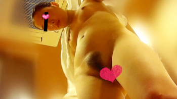 【eros2859脱衣所盗撮】スーパー銭湯の脱衣所で風呂上がりの裸体を撮られる美味しそうなおマ●コの20代前半の若い娘の画像