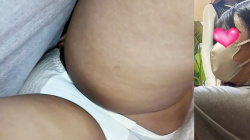 【upskirt3274逆さ撮り店員】接客中にワンピの中にカメラを突っ込まれエロいお股に食い込む白Pを撮られちゃう美人店員の画像