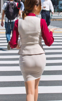薄いスカートは透けパン狙え★エロ画像５０枚の画像