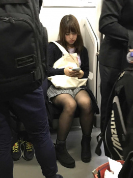 黒パンストの脚は特別美しい★エロ画像４９枚の画像