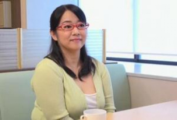 セクハラで欲情メス堕ちし中出しされるぽっちゃり爆乳人妻の画像
