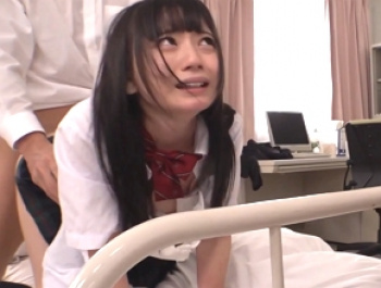 『いやぁあああ!』保健室でJKがレイプされている最中に連れてこられた幼馴染にも惨めな姿を見られ…の画像