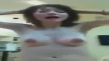 【個人撮影】垂れ乳の美魔女が浮気相手に騎乗位で責めまくる！の画像