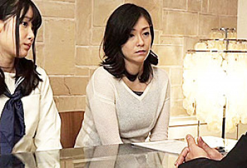 悪徳芸能事務所に騙された四十路美熟女ママが娘の前で媚薬ガンギマリ親子丼！児玉るみの画像