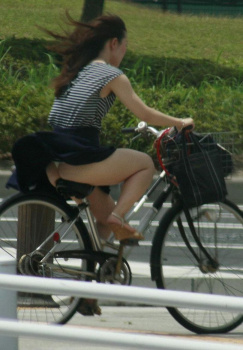 事故るでパンチラ！ ～透けパン♪ 透けパイ！エロ乳首～の画像
