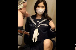 【フェチ】制服JKコスした素人美女がただただザーメンをぶっかけられる動画の画像