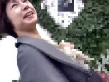 ＜素人ナンパ＞『え？こんなおばさんよ？』52歳の五十路人妻♥ごく平凡な地味系おば様のリアルなハメ撮り浮気H【膣内射精】の画像