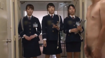 女看守が射精管理を行う更生施設の定期精液採取!強い女に叱責されながら手コキで射精させられる禁欲生活の画像