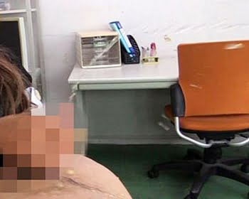 じっくりスロー手コキで仕留めた射精チンポをグリグリ亀頭責め!限界を超えたチンポから潮がピュル~ン!ピュル~ン! 一条リオンの画像