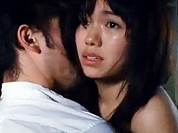 芸能人・お宝《二階堂ふみ》禁断の愛で重なり合う義父と娘のセックスシーンで見せたあどけない表情がエロい美少女濡れ場映像！の画像