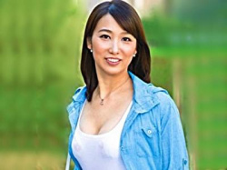 《三十路・熟女》36歳ナイスバディ人妻！清楚で巨乳な美人奥様が絶頂を求めてAV初撮り！の画像