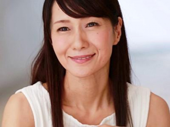 【五十路・熟女】若く美しい人妻！54歳には見えない本物奥さんが人生後半の青春に憧れてAVデビュー！！の画像