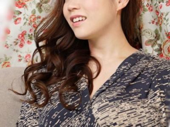 ■四十路/熟女ナンパ■ 41歳で見事な爆乳♥肉感おばさん巨乳人妻が電マ悶絶！他人棒で騎乗位エビ反りする欲求不満美魔女！の画像