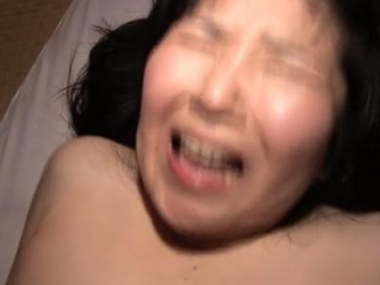 素人熟女・四十路『ああ～！！♥♥』40代の熟れ巨乳ボディおばさんナンパして興奮した男がマ●コ突きまくり中出しフィニッシュ！の画像