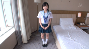 小柄な制服美少女と中年オヤジの濃密性交。セーラー服着衣セックス、体操着緊縛。の画像