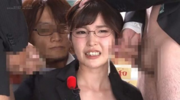 中西南 本物麻雀プロが解説中にザーメンを顔面にぶっかけられる動画の画像