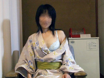 旅館潜入!浴衣女子のオッパイやパンツ丸見え画像の画像